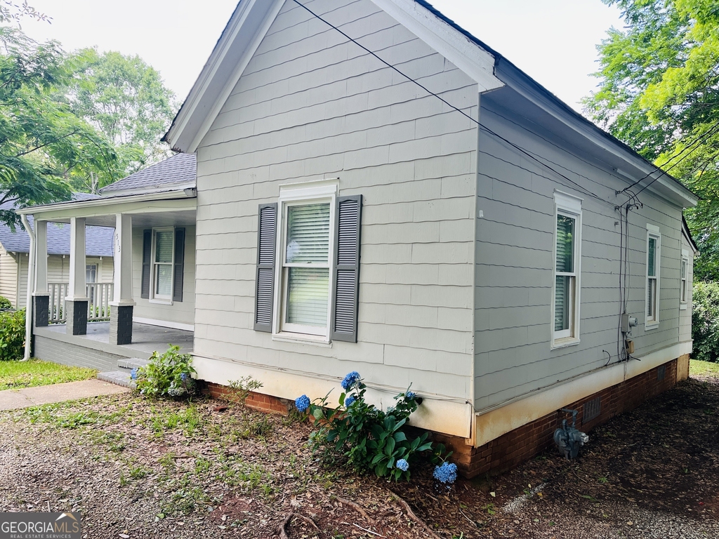 513 Harwell Avenue - Photo 1