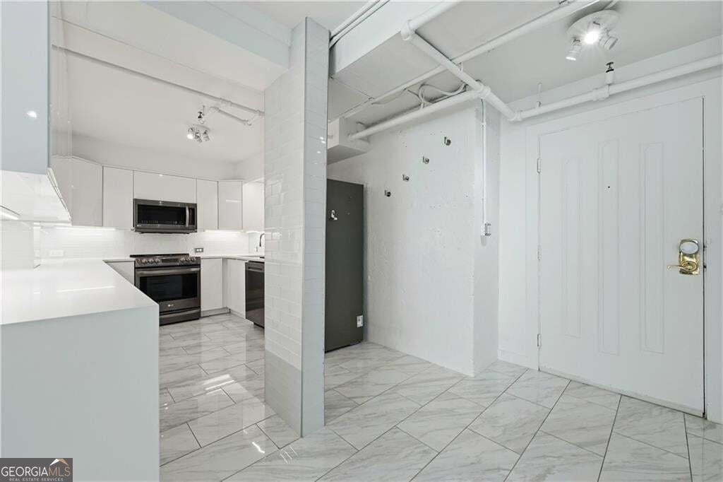 2870 Pharr Court South Nw - Photo 2