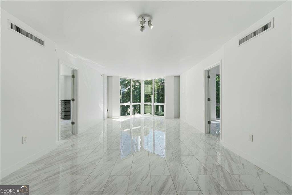 2870 Pharr Court South Nw - Photo 10