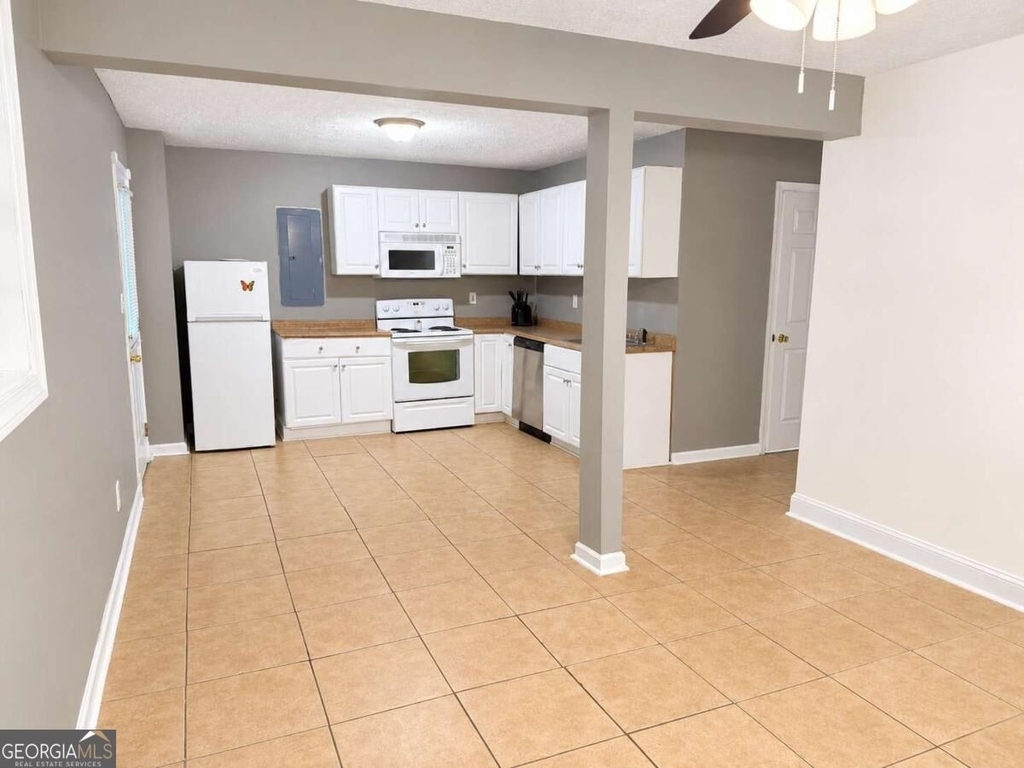 1447 Shiloh Way Nw - Photo 5