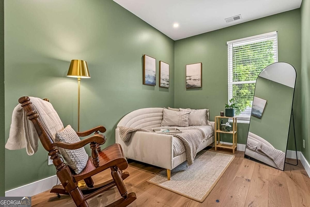 337 Pine Street Ne - Photo 13