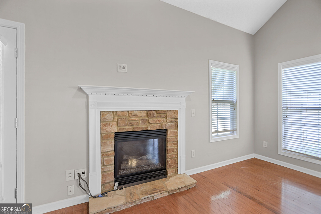 35 Bedford Park Drive - Photo 16