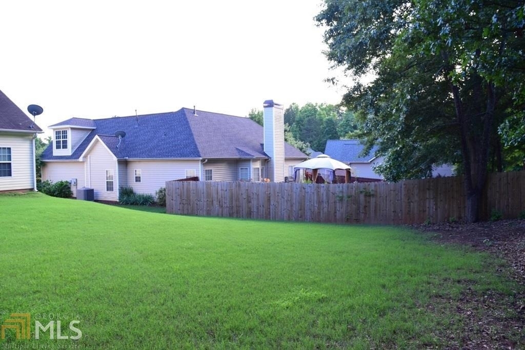 35 Bedford Park Drive - Photo 40