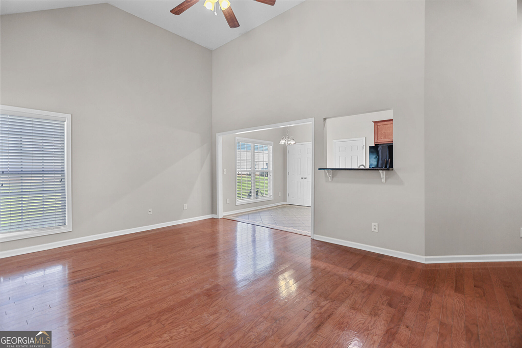 35 Bedford Park Drive - Photo 15