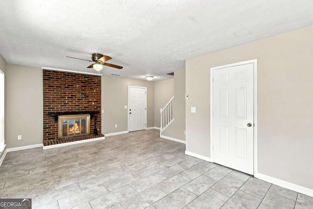 5557 Clover Rise Lane - Photo 7
