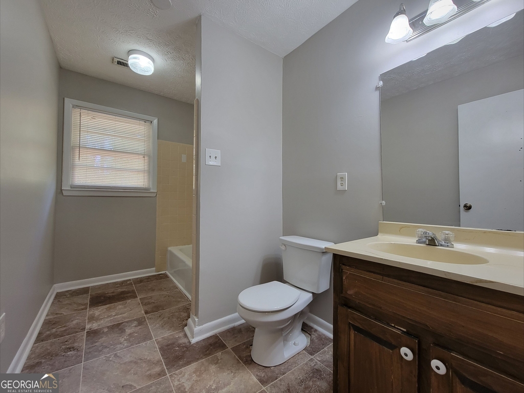 300 Nancy Street - Photo 10