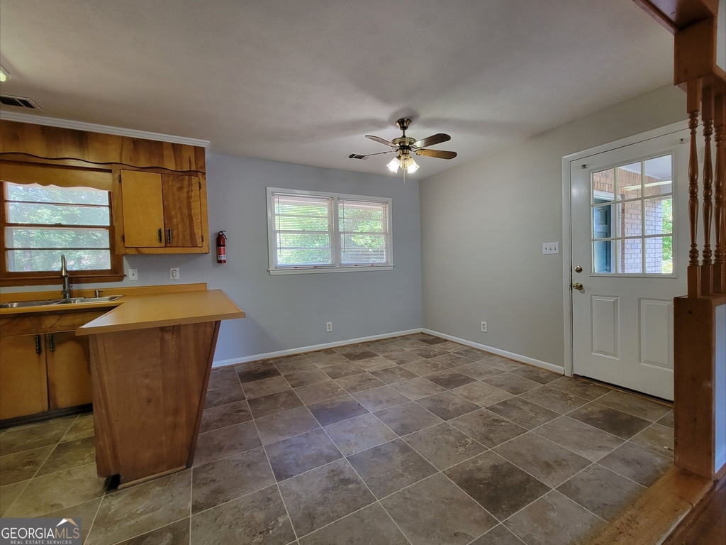 300 Nancy Street - Photo 5
