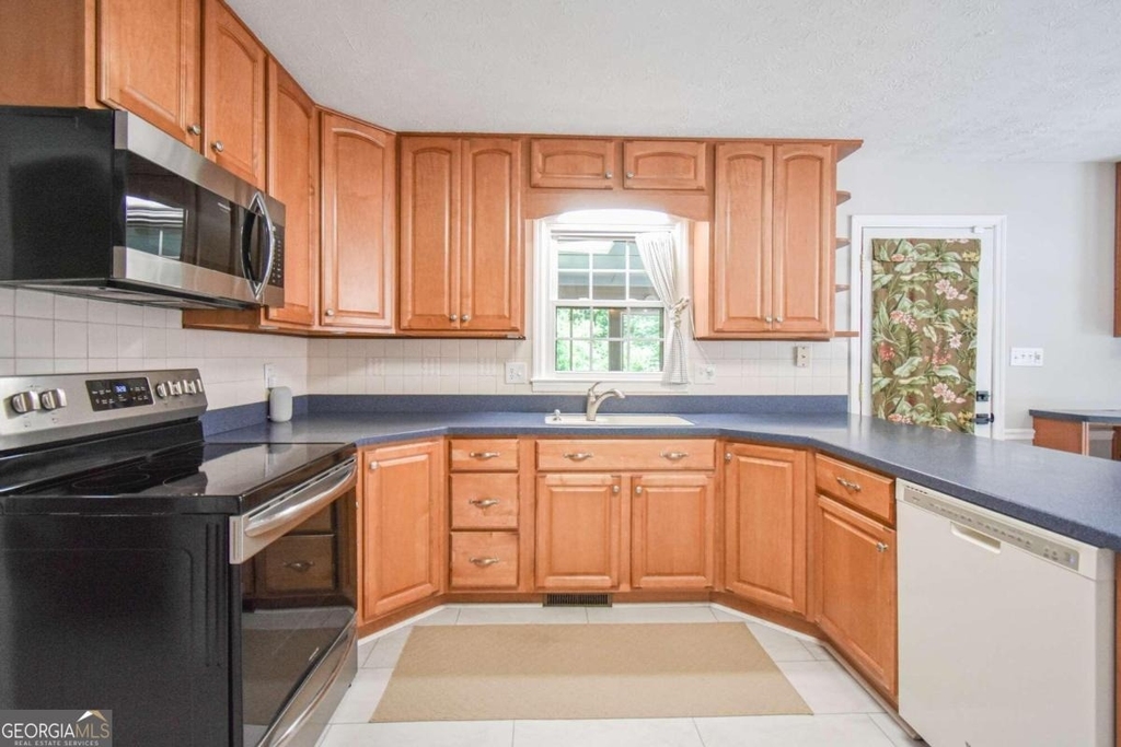 4571 Queen Anne Court Se - Photo 18