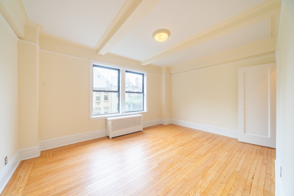 West 79th Street - Photo 4