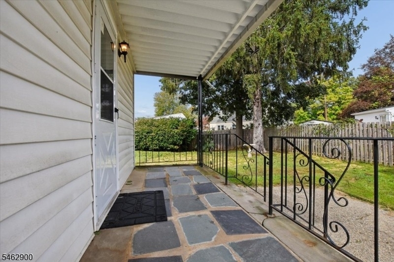 29 Gregory Dr - Photo 1
