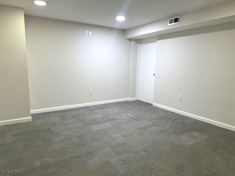 852 Valley St - Photo 22