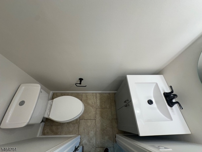 852 Valley St - Photo 9