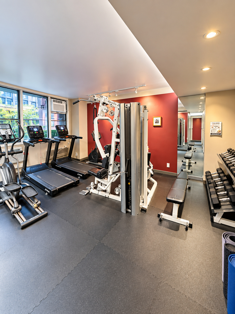 236 East 36th Street - Photo 2
