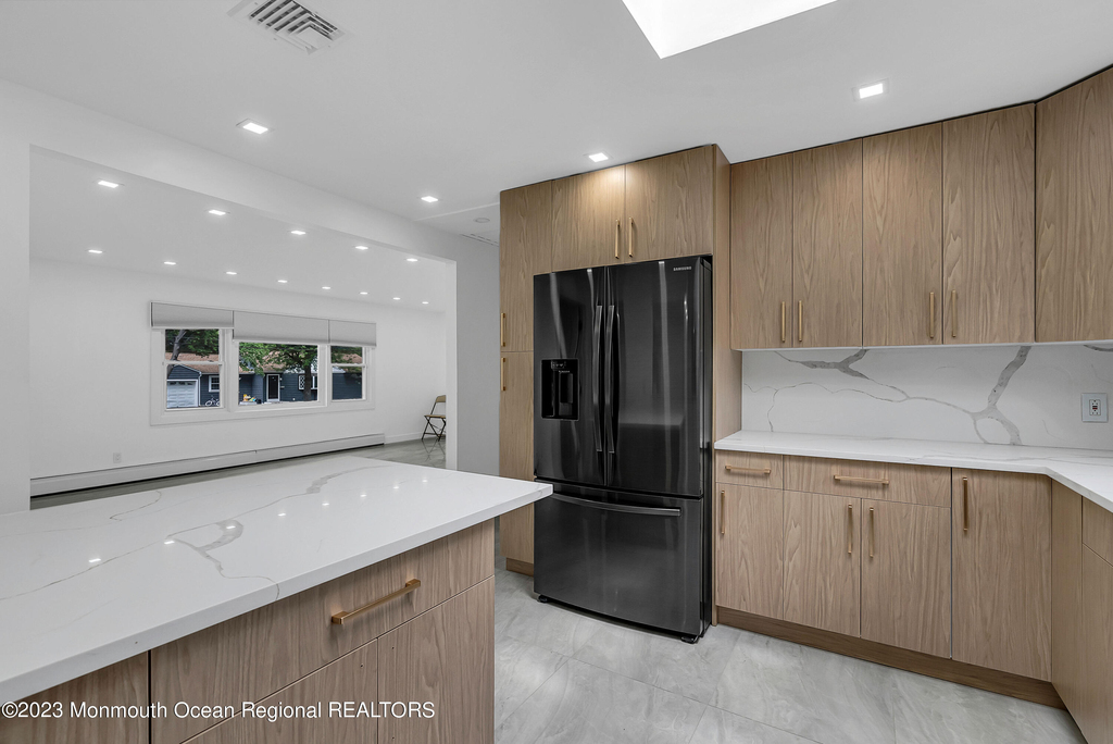 6 Virginia Terrace - Photo 4