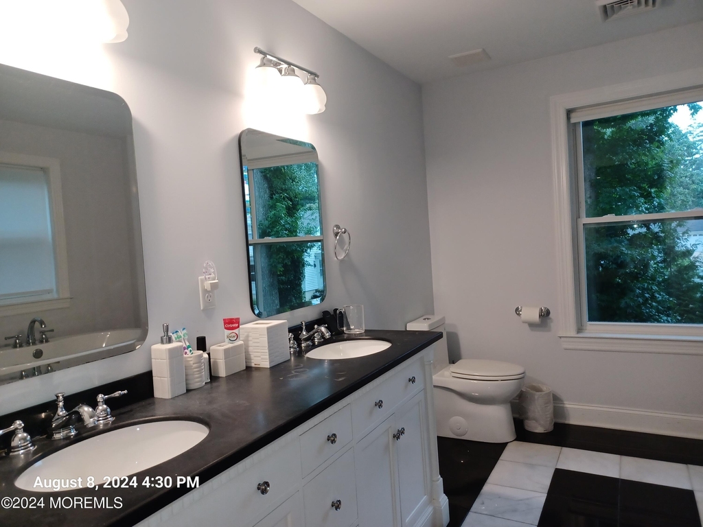 241 Woodcrest Road - Photo 9