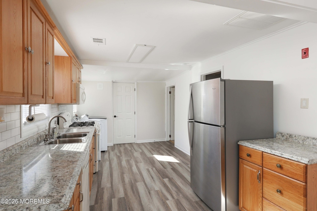 16 E Long Branch Avenue - Photo 10