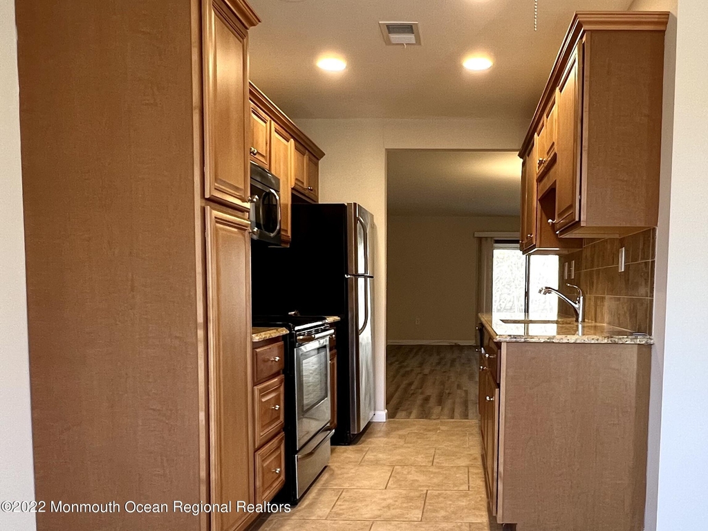 70 Overlook Way - Photo 1