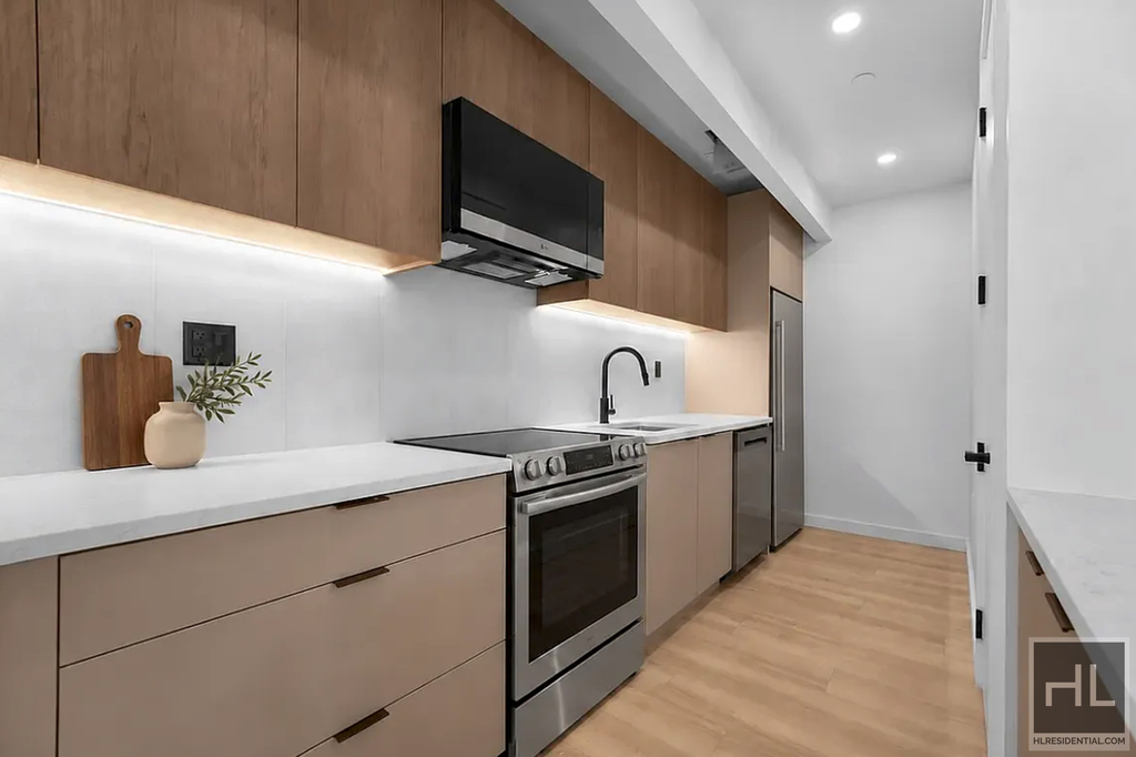 St Marks Place - Photo 1