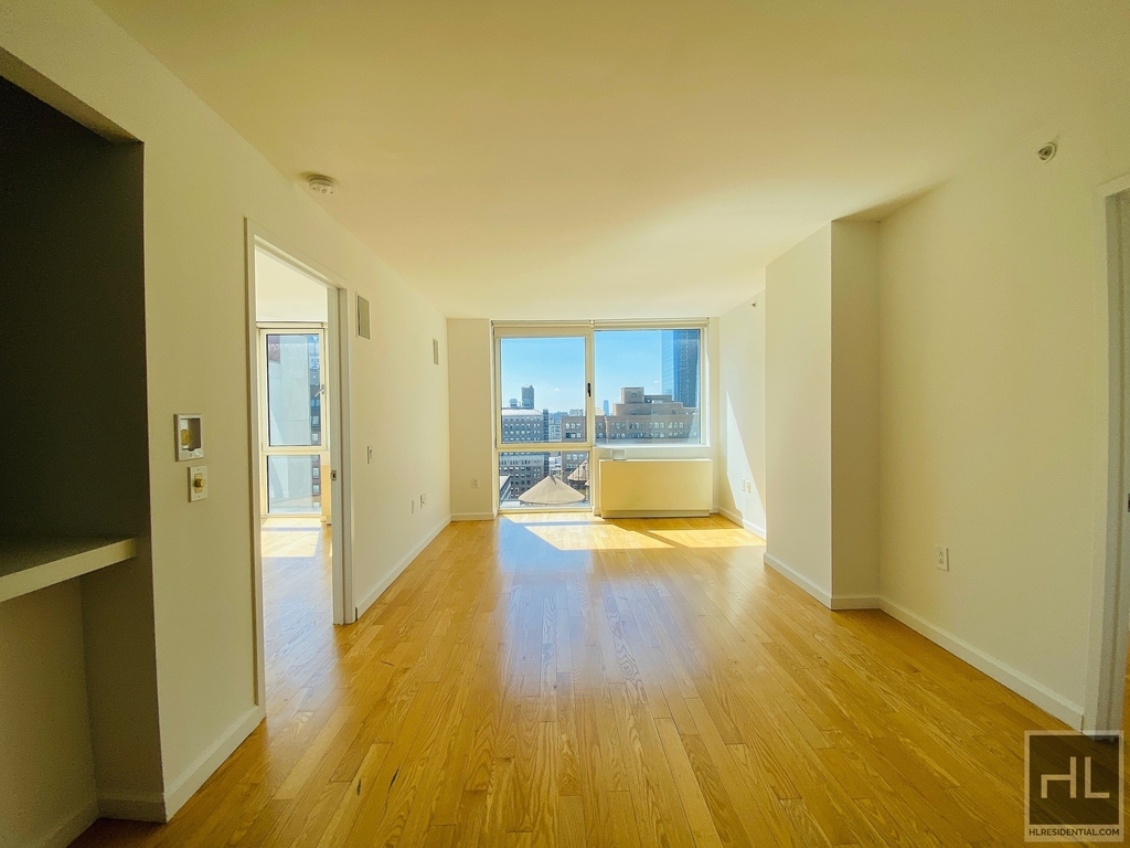 West 37th Street - Photo 2
