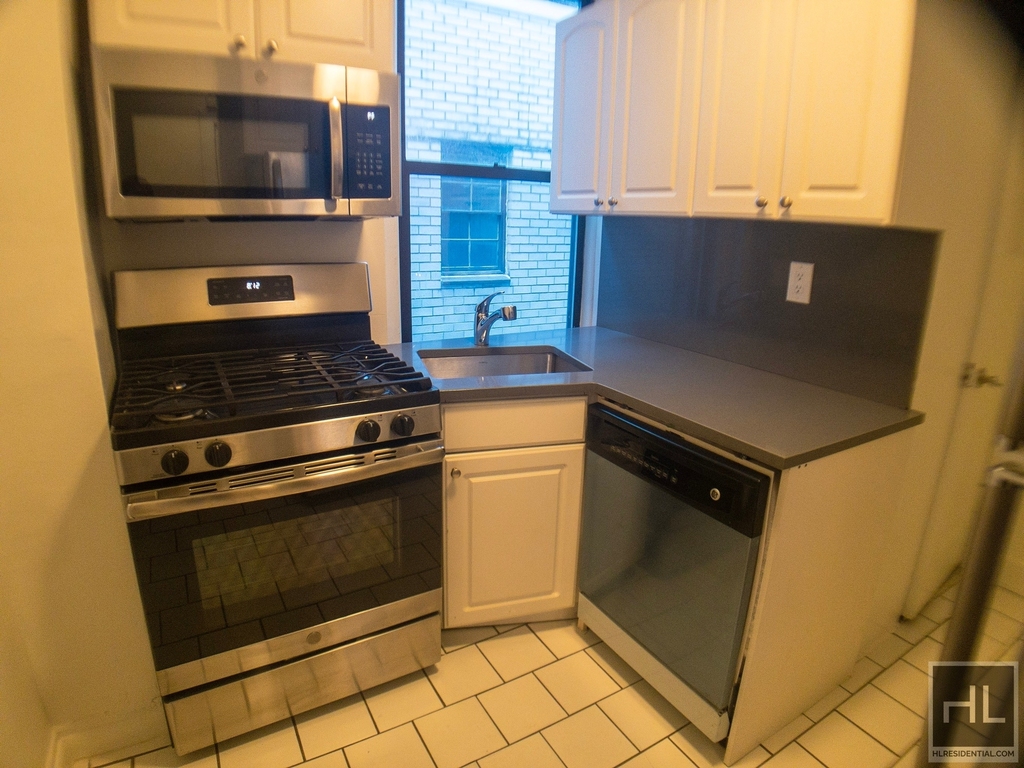 West 55th Street - Photo 1
