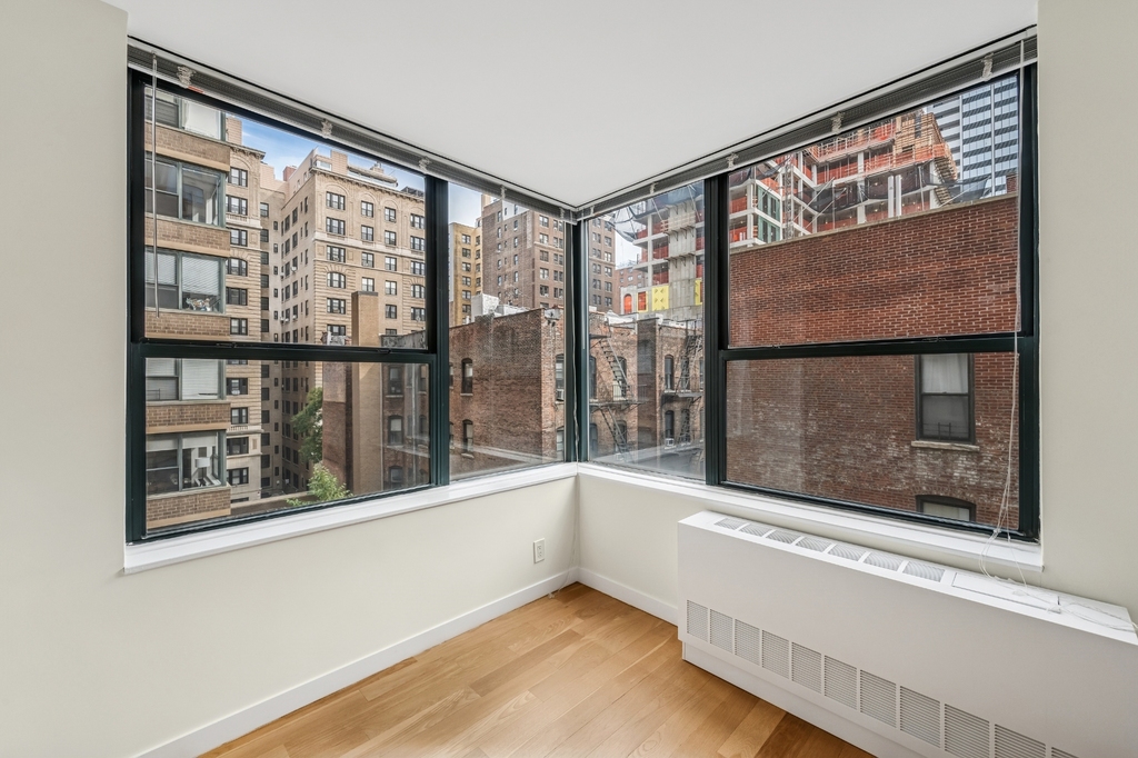 West 87th Street - Photo 0