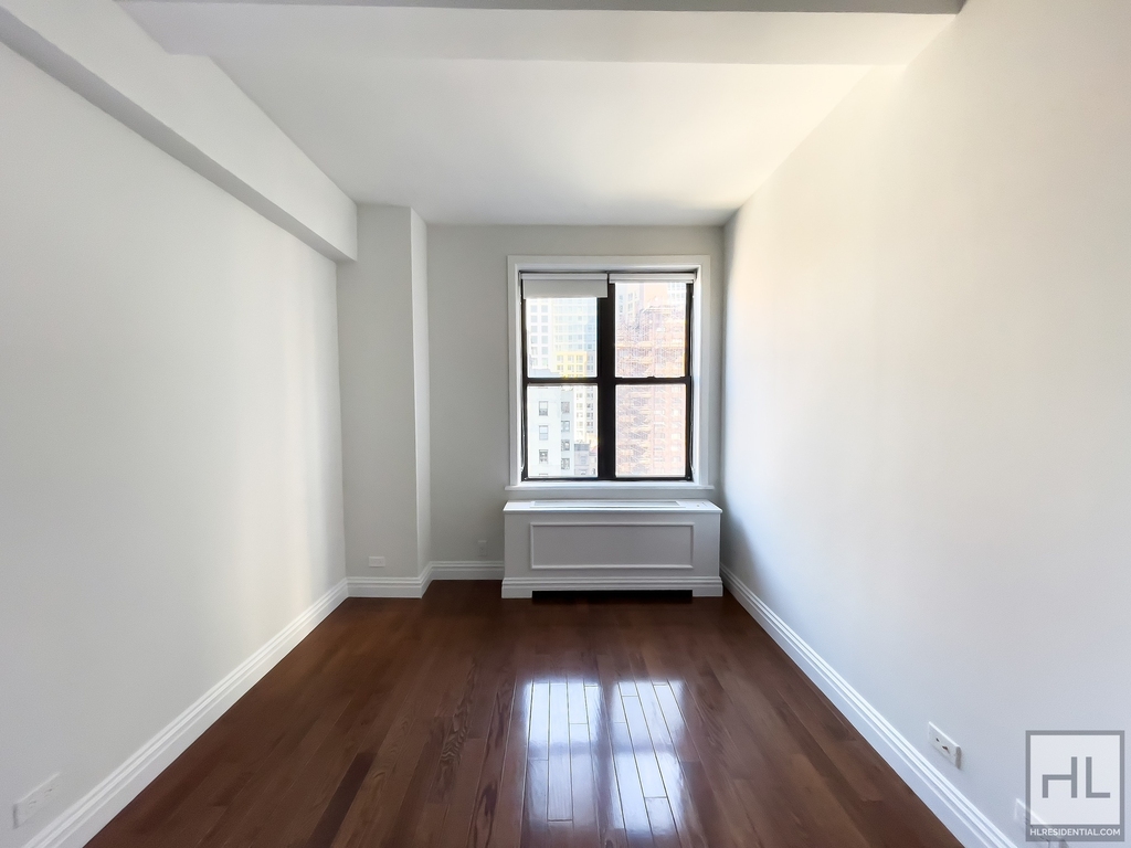 West 70th Street - Photo 1