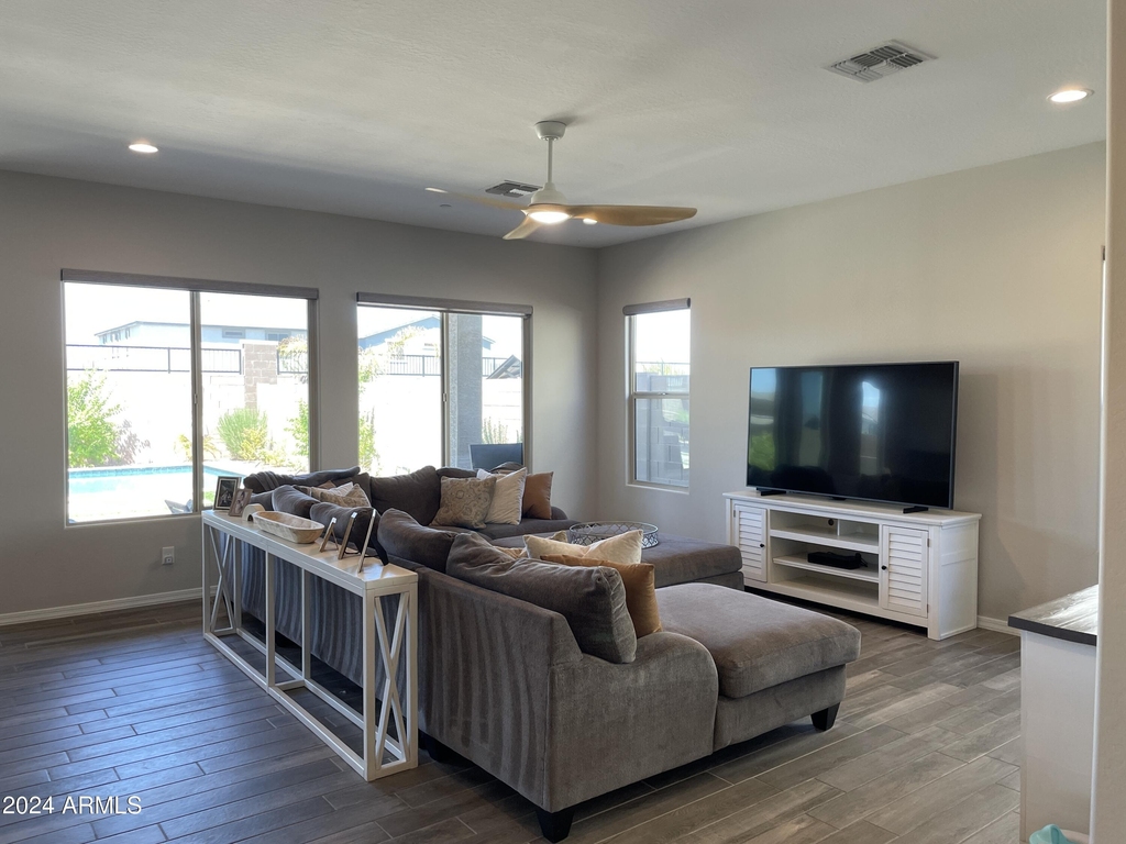13158 W Brookhart Way - Photo 5
