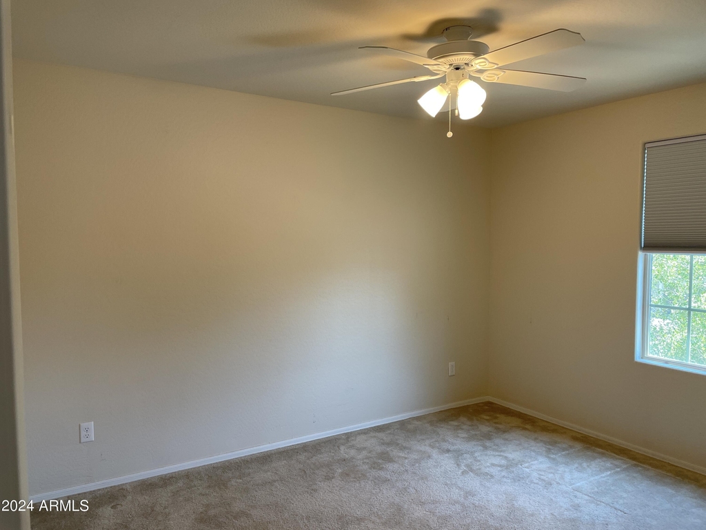 17560 W Lilac Street - Photo 27