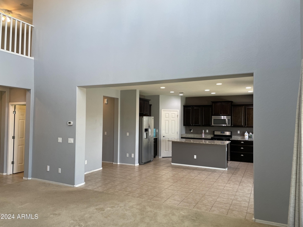 17560 W Lilac Street - Photo 11