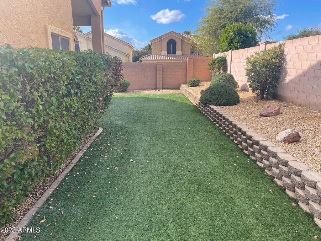 6668 W Rose Garden Lane - Photo 19