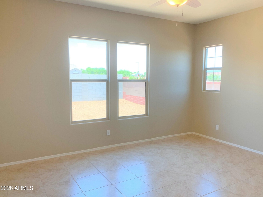 14306 W Voltaire Street - Photo 3