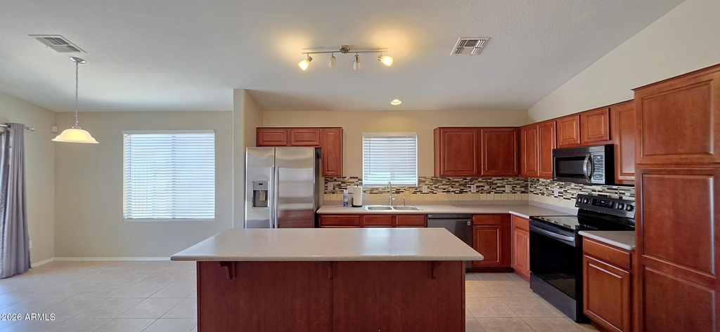 15213 N Luna Street - Photo 8