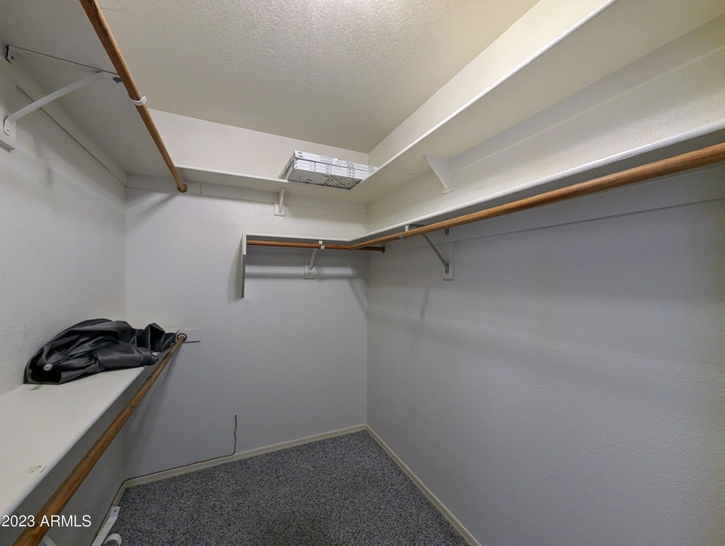 1902 N Barkley -- - Photo 33