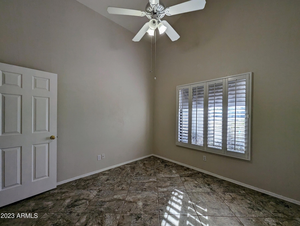 1902 N Barkley -- - Photo 36