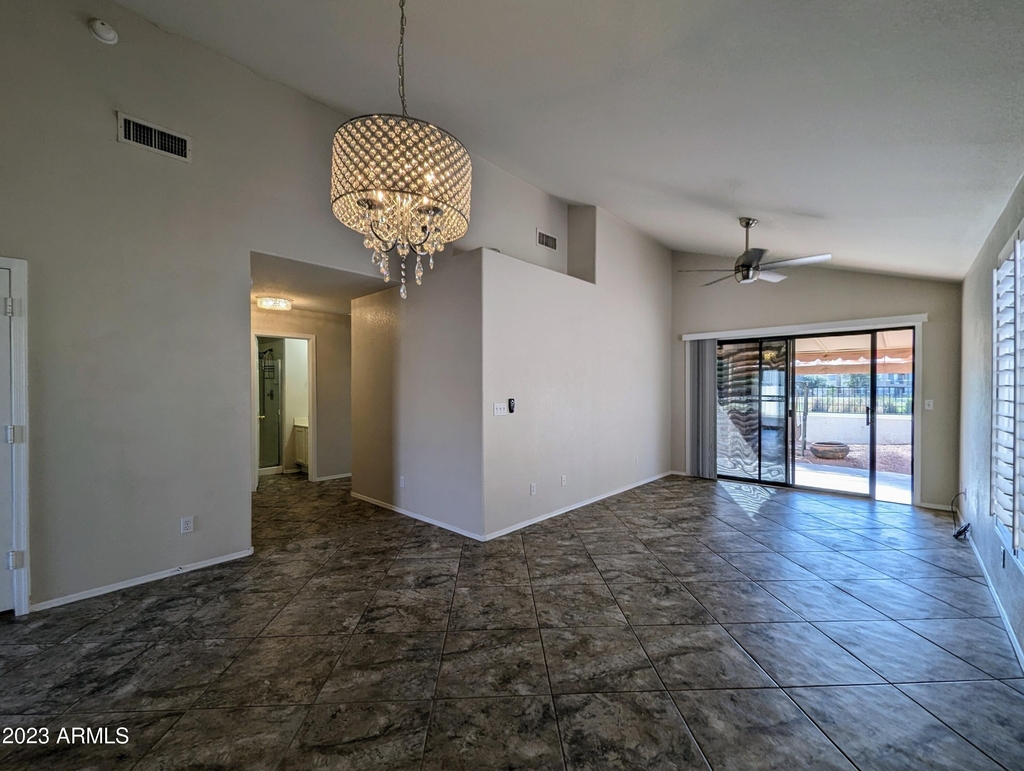 1902 N Barkley -- - Photo 15