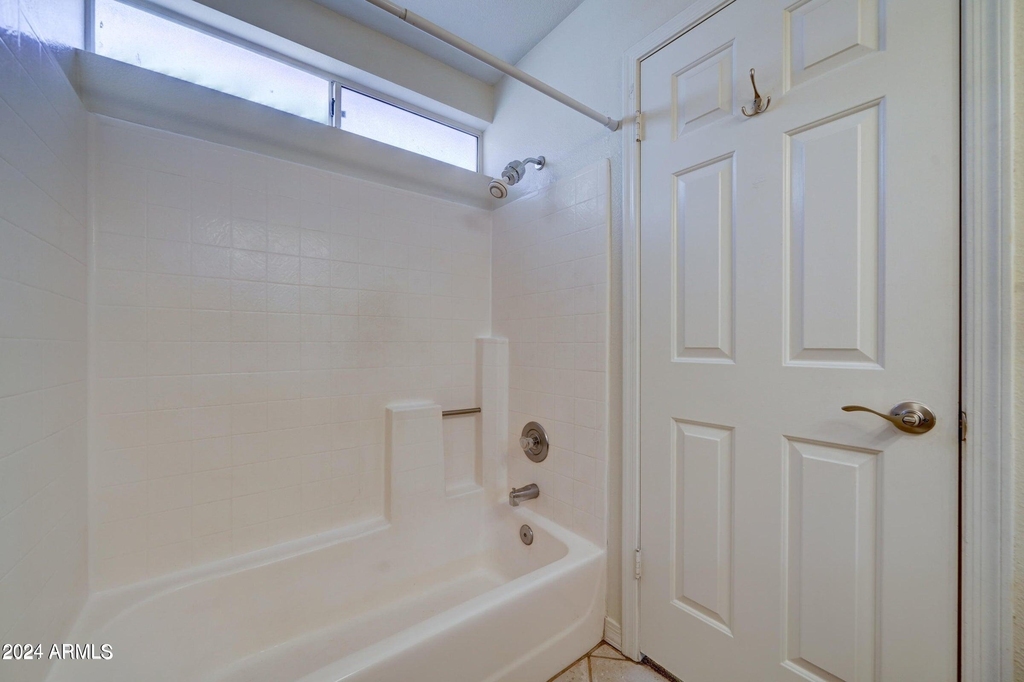 1633 E Lakeside Drive - Photo 13