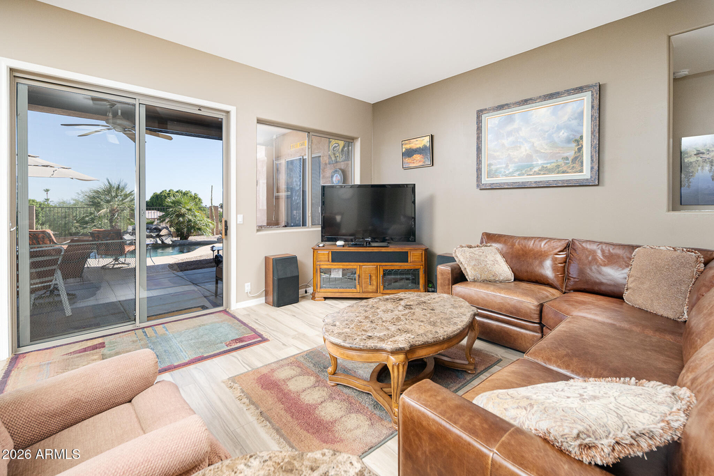 6037 W Robin Lane - Photo 4