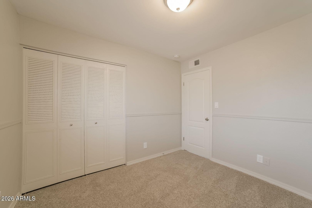 5006 W Torrey Pines Circle - Photo 13