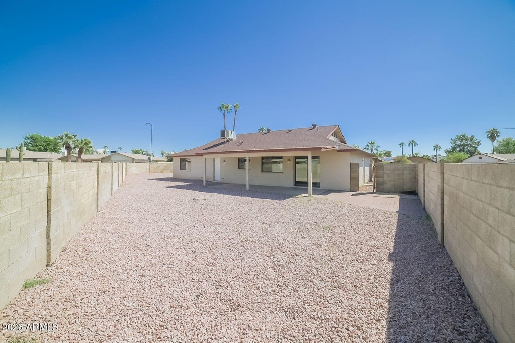 5006 W Torrey Pines Circle - Photo 14