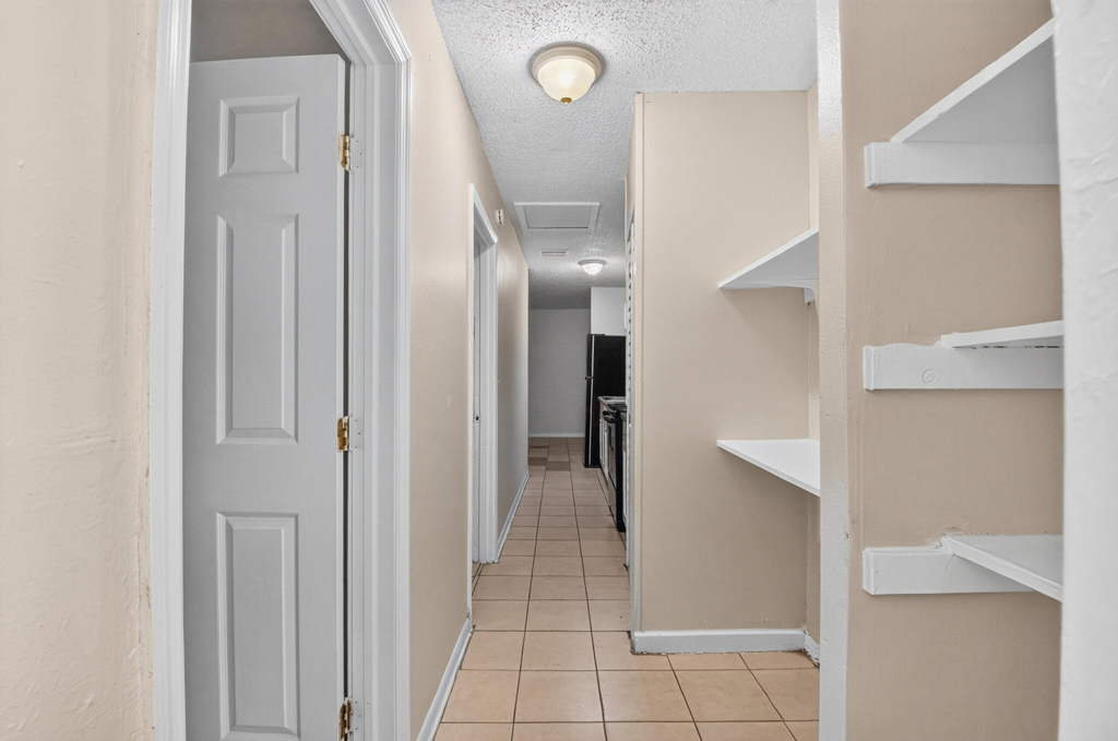 633 10th Street - Photo 5