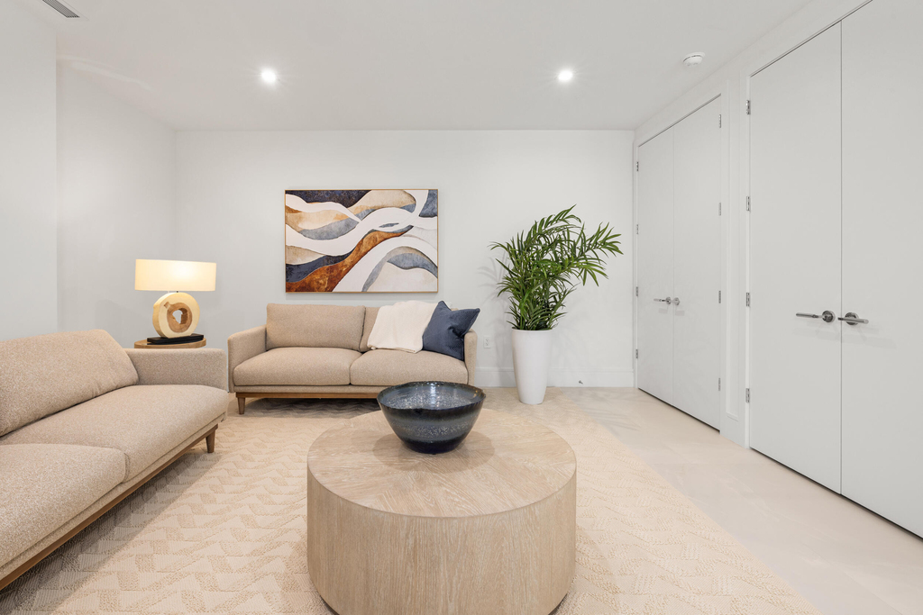 220 Lake Shore Drive - Photo 10
