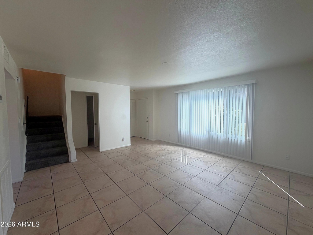 4809 S Mill Avenue - Photo 3