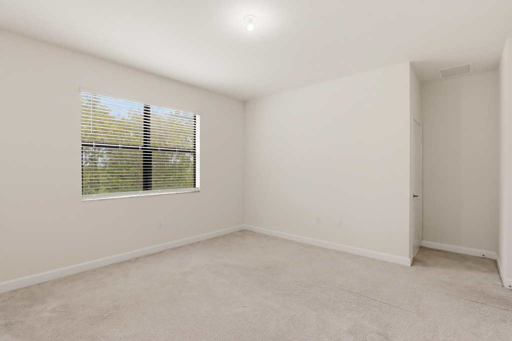 10021 W Villa Circle - Photo 14