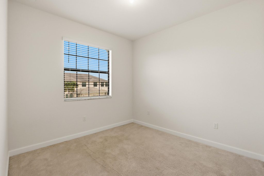 10021 W Villa Circle - Photo 21
