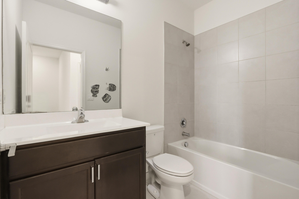 10021 W Villa Circle - Photo 22