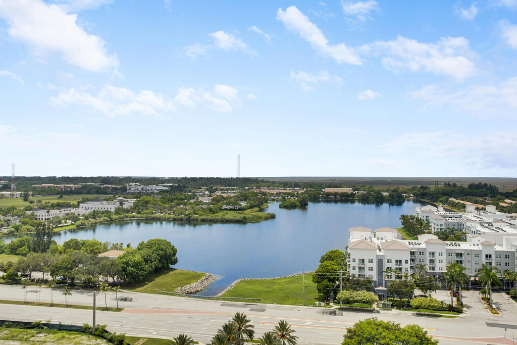 2000 Metropica Way - Photo 22