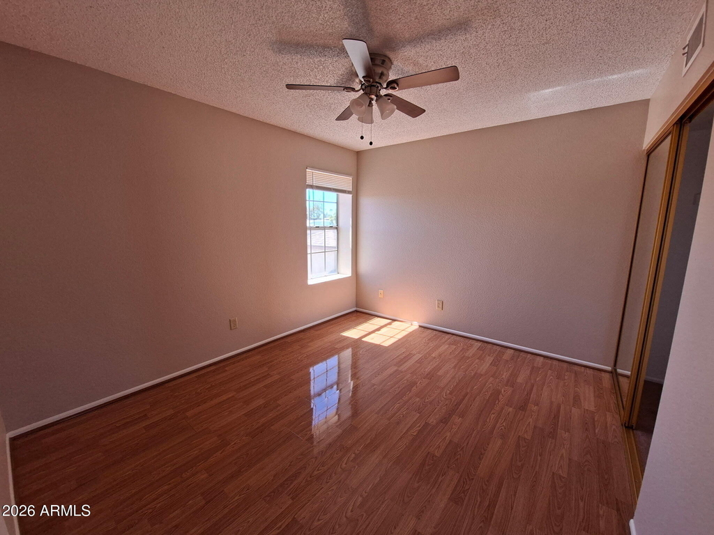 8750 W Grovers Avenue - Photo 20