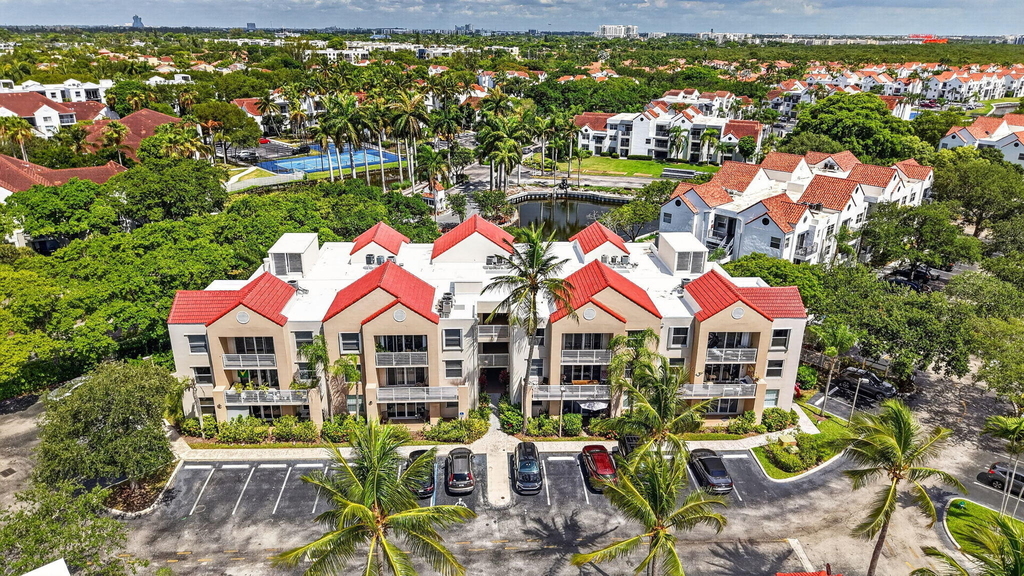 2731 Ocean Club Boulevard - Photo 0