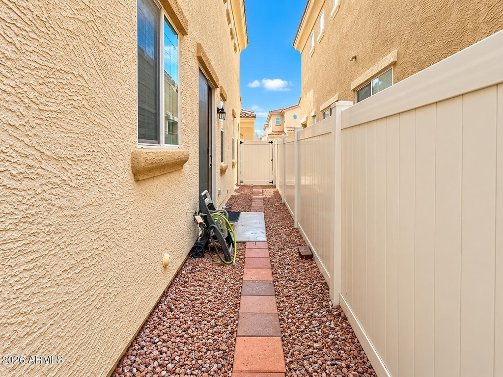 1367 S Country Club Drive - Photo 14