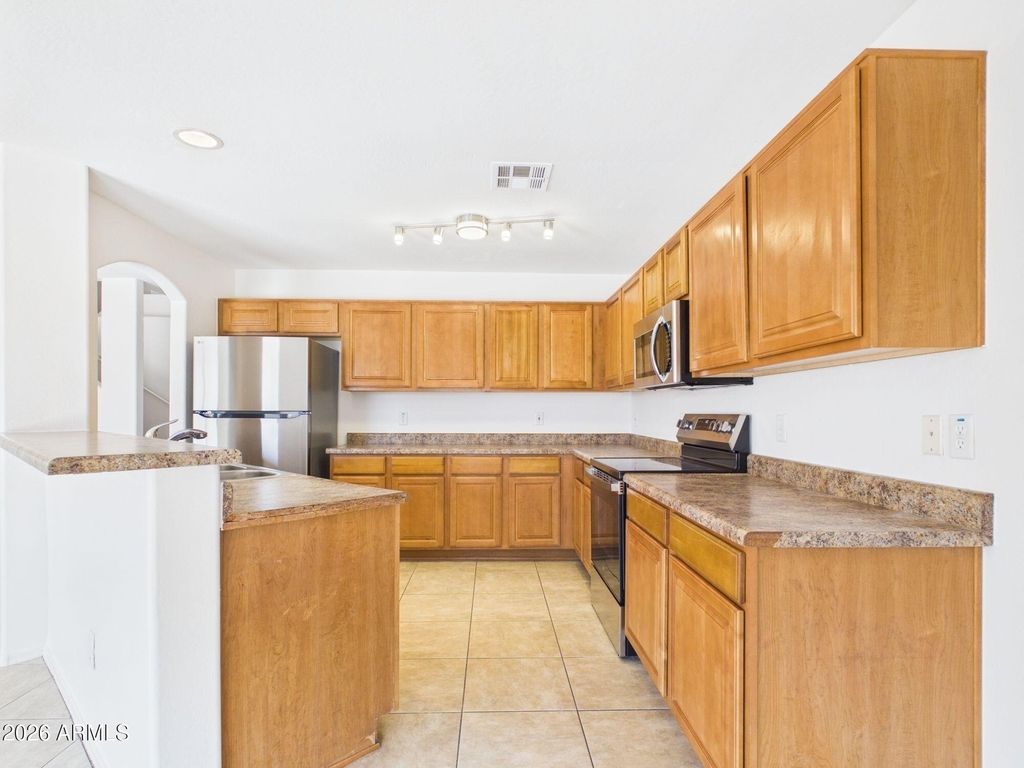 1661 W Harding Avenue - Photo 7